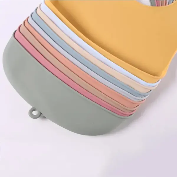 Baby meal-wearing bib silicone children's waterproof bib for feeding purpose, an anti-fouling device for meals